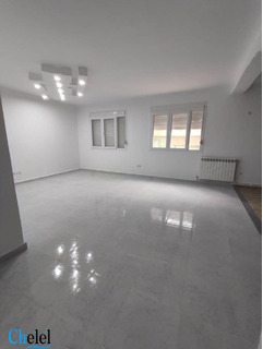 Location Appartement F4 Annaba Ville